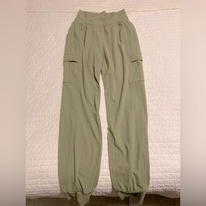 Athleta salutation jogger xs tall